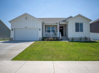 2959 S Yellow Bill Dr, Saratoga Springs, UT 84045
