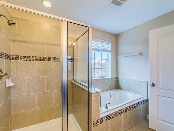 4th image of 2679 River Landing Dr