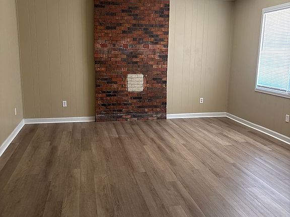 5th image of 633 Groveland Dr