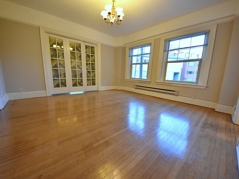 Sherwood Apartments — Photo 45