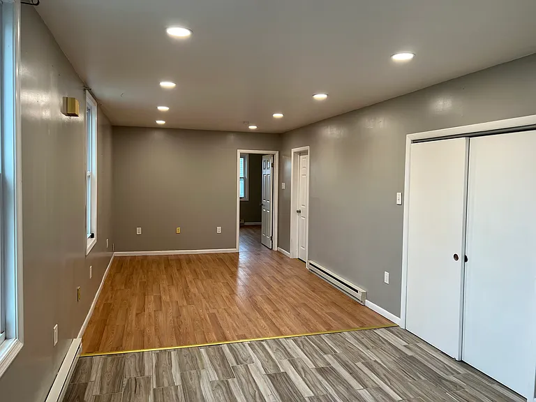 239 Nesbitt St #1 — Photo 5