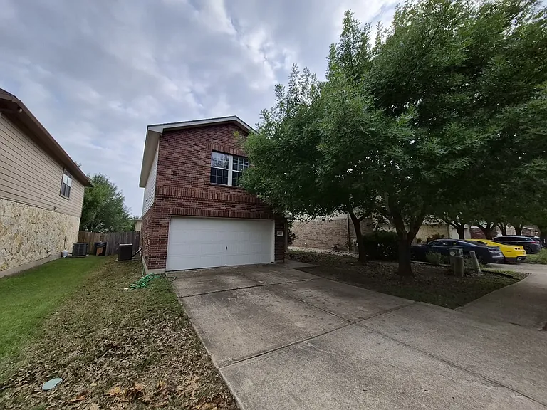 5825 Silver Screen Dr — Photo 1