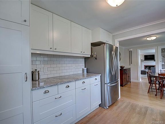 5th image of 72 Orchard Ln