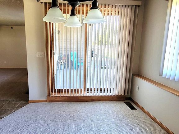 5th image of 961 Santa Fe Ave Unit 1