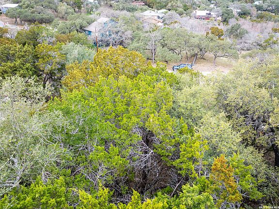 3rd image of 1235 Lakeside LOT 7