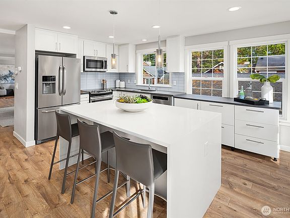 5th image of 3046 128th Avenue SE #30