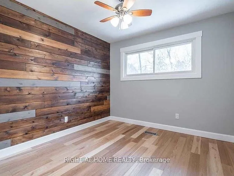 530 Lynda Ln — Photo 8