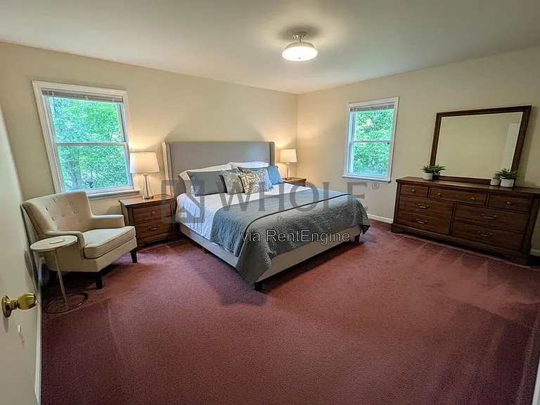 386 Wildwood Ct — Photo 10