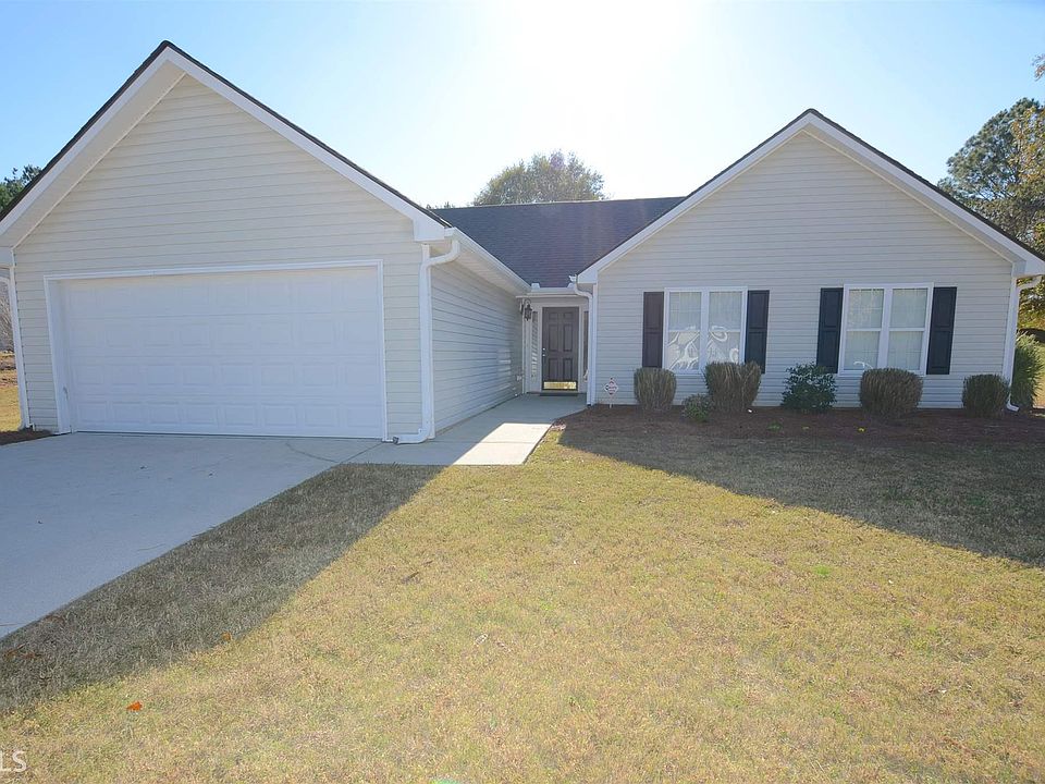 1st image of 7020 Greenridge Dr #95
