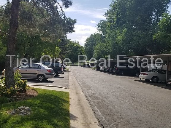 3rd image of 2400 S Elizabeth St APT 1
