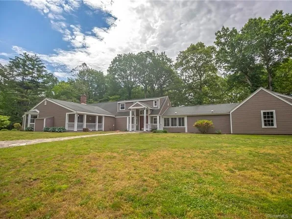 6 Rickwood Lane, Granby, CT 06035