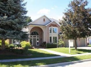 1910 E Vintage Woods Ct, Holladay, UT 84117