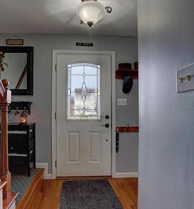2nd image of 3844 Sterling Way