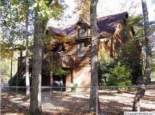 121 Arrowhead Cir, Jasper, AL 35504
