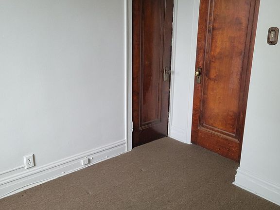 3rd image of 4158 S Rockwell St #1M