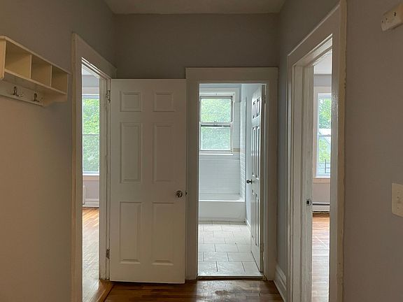 5th image of 532 Sanford Ave #6LB