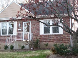 516 W 8th St, Washington, MO 63090