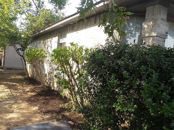 3rd image of 5819 E Grand Ave