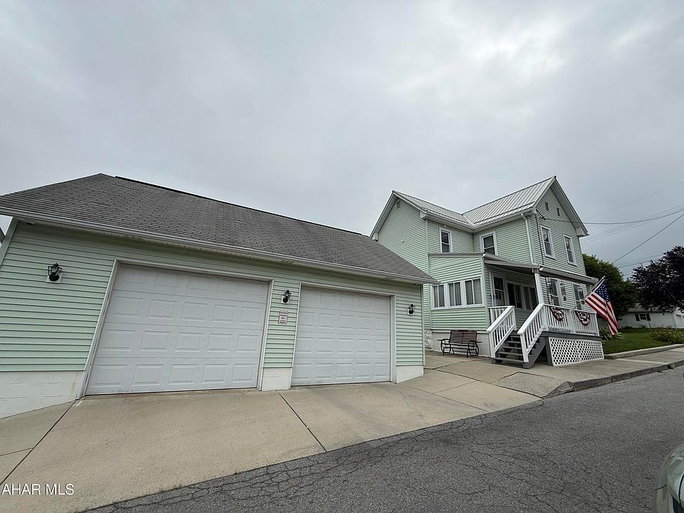 2nd image of 430 Sugar St