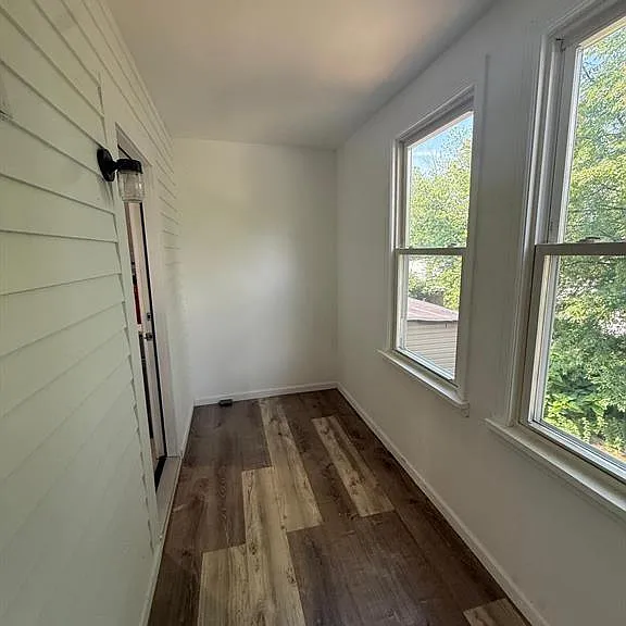 621 Grove St — Photo 10