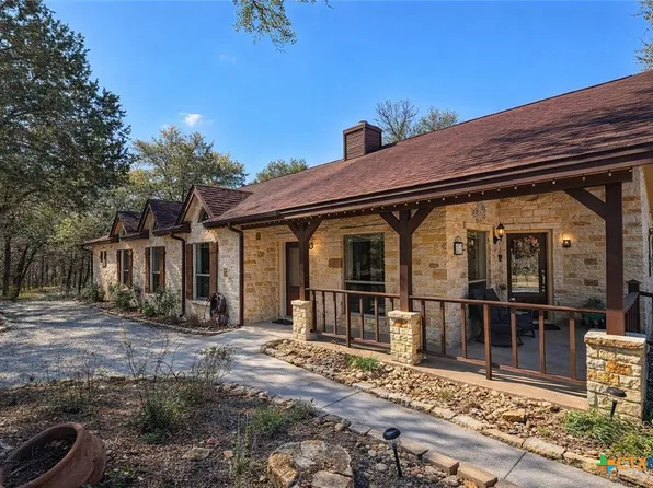 901 Deertrail Dr, San Marcos, TX 78666