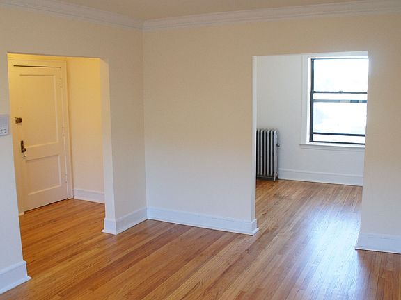 4th image of 2330 N Spaulding Ave #839