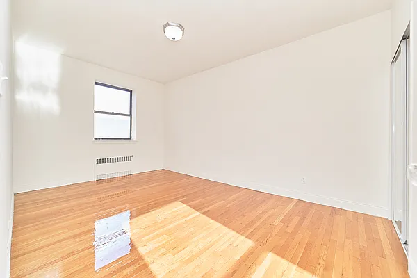 Rented by Compass | media 7