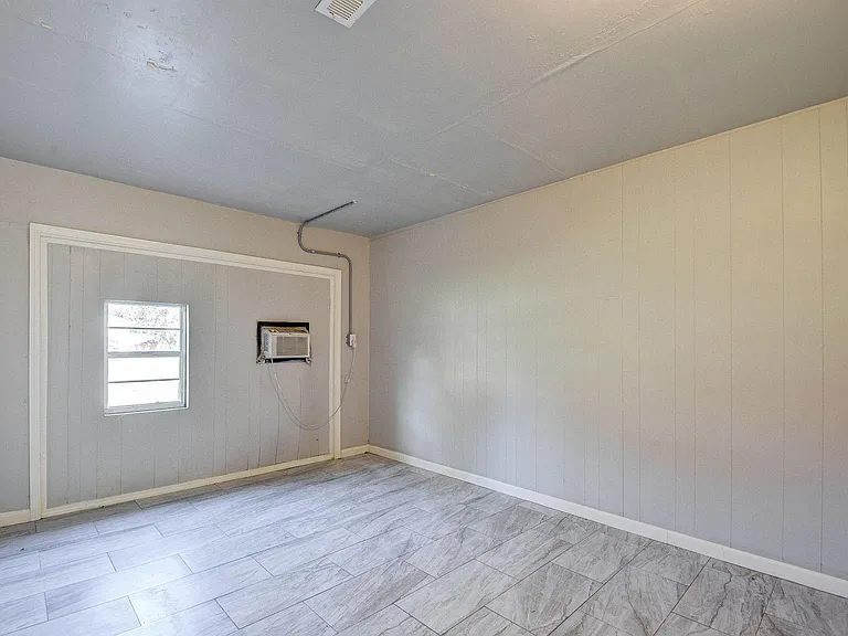 131 Lakewood Dr — Photo 19