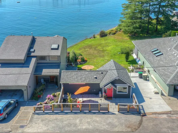 7419 Boston Harbor Rd NE, Olympia, WA 98506