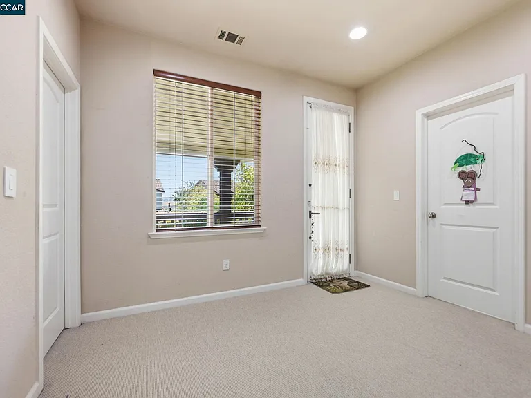165 Paddington Ct — Photo 28