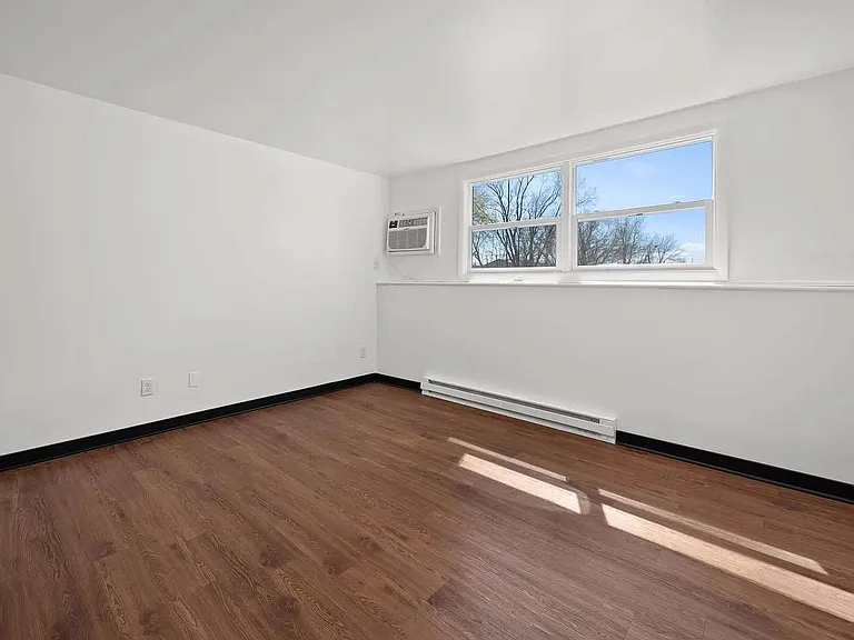 1066 S Cross St #3 — Photo 5