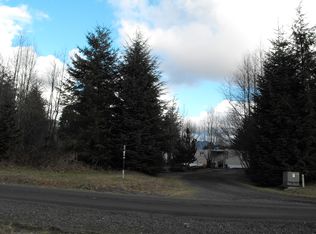 126 Meadowbrook Ln, Onalaska, WA 98570