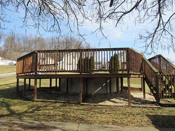 4th image of 213 Stone Church Rd