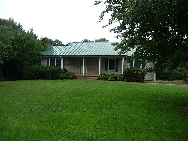 1st image of 1954 Crestdale Ln