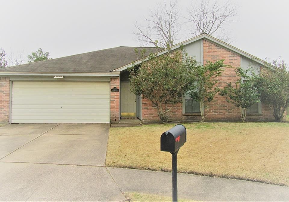 1st image of 20915 Union Park Dr