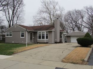 2602 Flicker Ln, Rolling Meadows, IL 60008