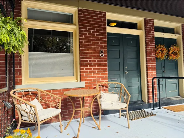 8 Clarendon Pl, Pittsburgh, PA 15206