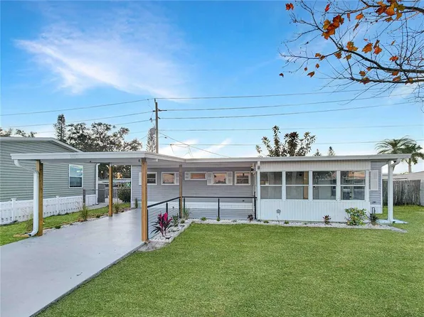 5022 9th St W, Bradenton, FL 34207