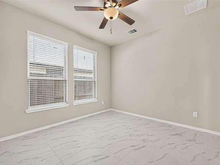 410 Mercury Sky Rd — Photo 10