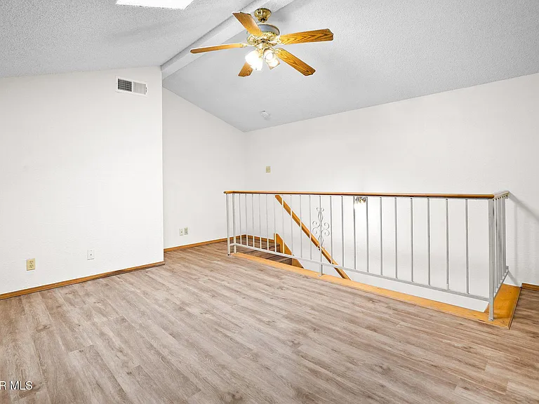 7609 Medano Dr — Photo 14