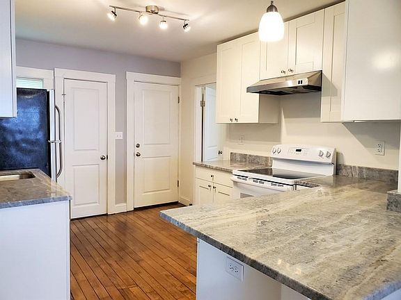 2nd image of 36 Belmont Ave APT 1