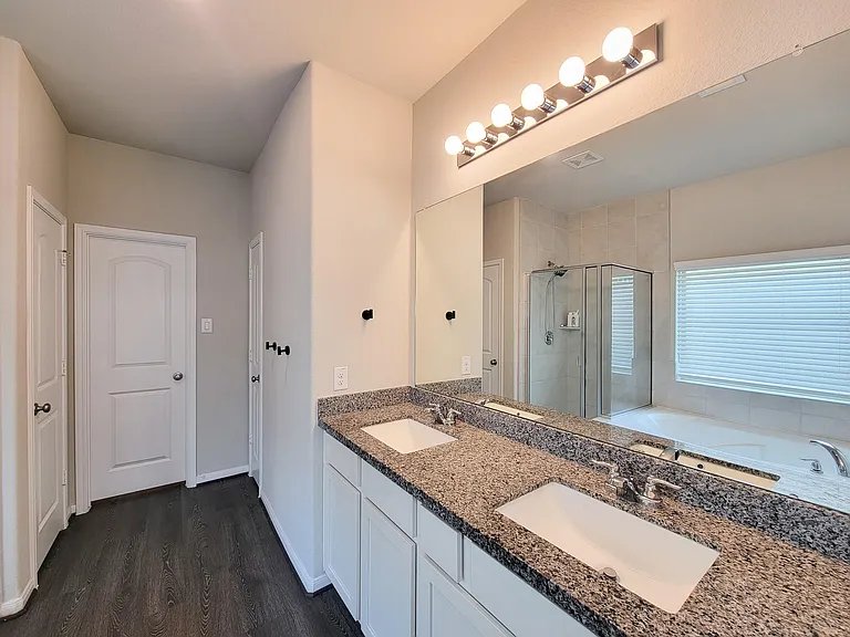 10423 Astor Point Trl — Photo 23