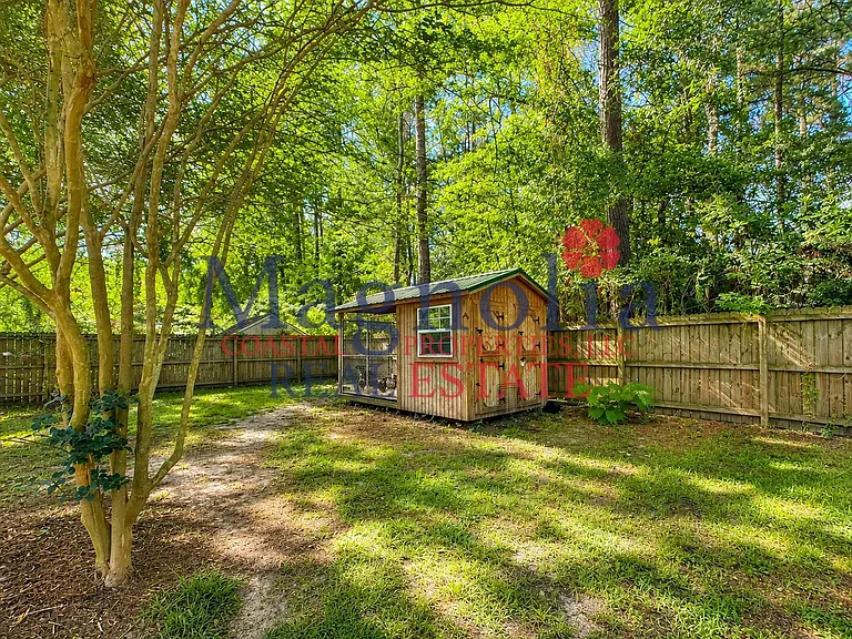 723 Oxford Dr — Photo 27