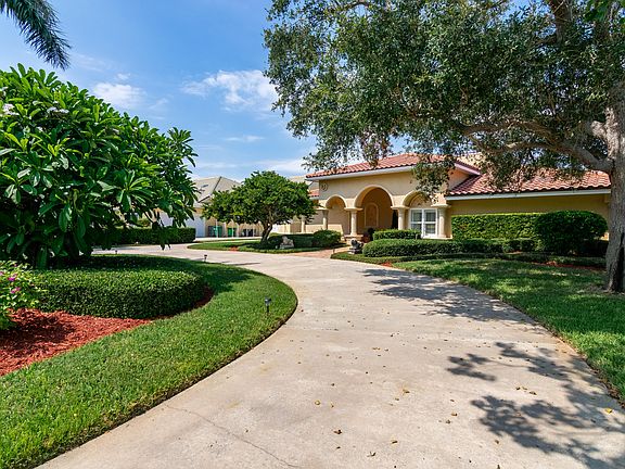 5th image of 436 S Banana River Blvd