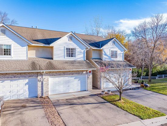 349 Pleasant Ln, Chaska, MN 55318