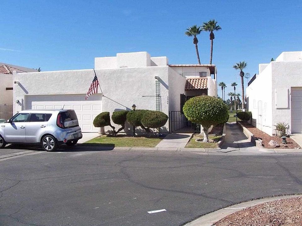 1st image of 3028 S Torrey Pines Cir
