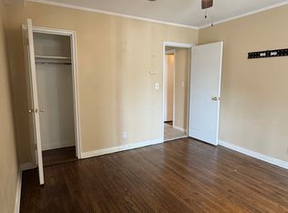 5385 69th St #1, Maspeth, NY 11378