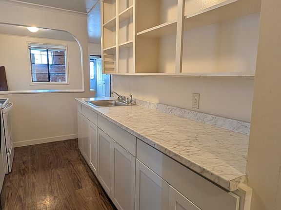 5th image of 1202 E Courtland Ave