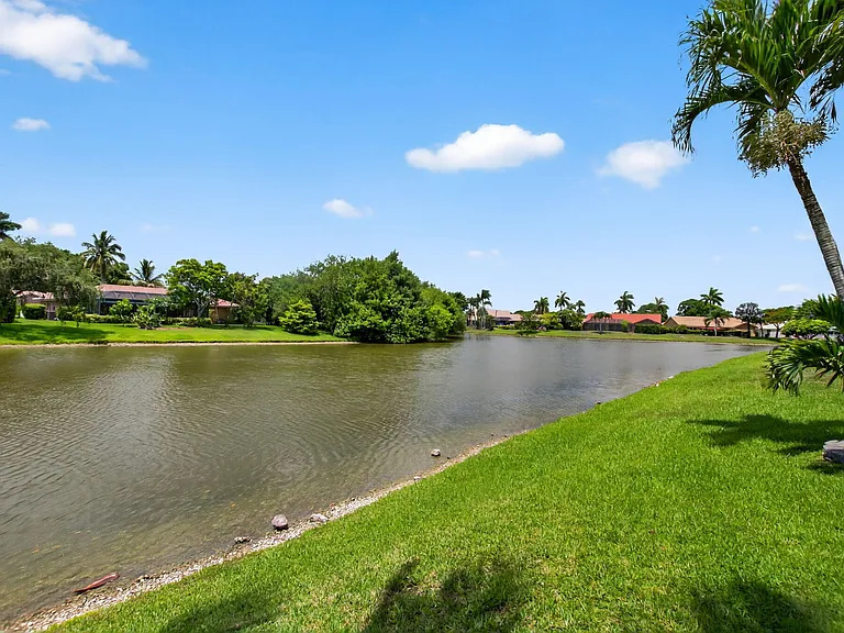 10305 Crosswind Rd — Photo 44