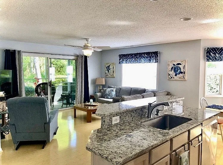 3030 Marsh Winds Cir #402